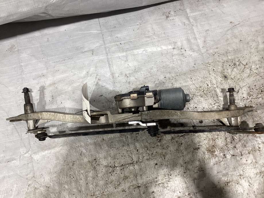 Viskermotor frontrute til Hyundai Ix55 2010-2011 (HYUNDAI|98100 3J000|)