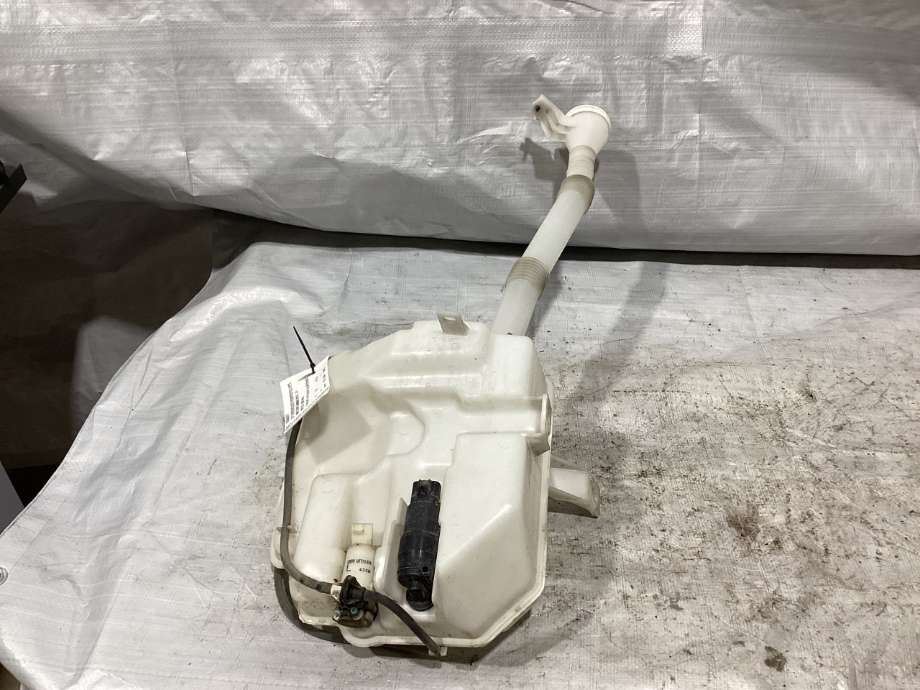 Spylertank til Mitsubishi Outlander, 2012-2015 (Type III, Fase 1) (MITSUBISHI|8260A277)