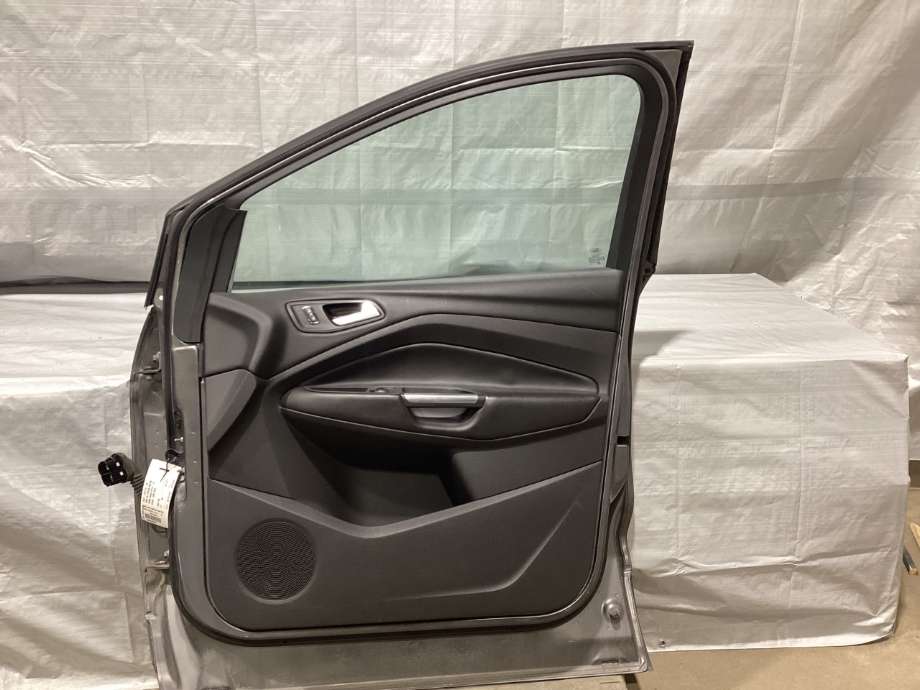 Dør høyre foran til Ford Kuga 2013-2019  (FORD|GV41-S20124-AH|2387793|)