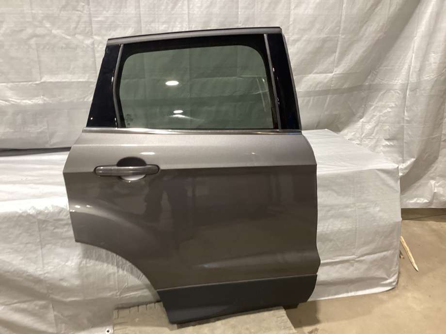 Dør høyre bak til Ford Kuga 2013-2019 (FORD|DV44-S24704-AB|2290955|)