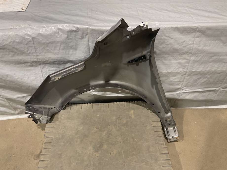 Skjerm høyre foran til Ford Kuga 2013-2019 (FORD|CJ54-16005-AG|5216949|)