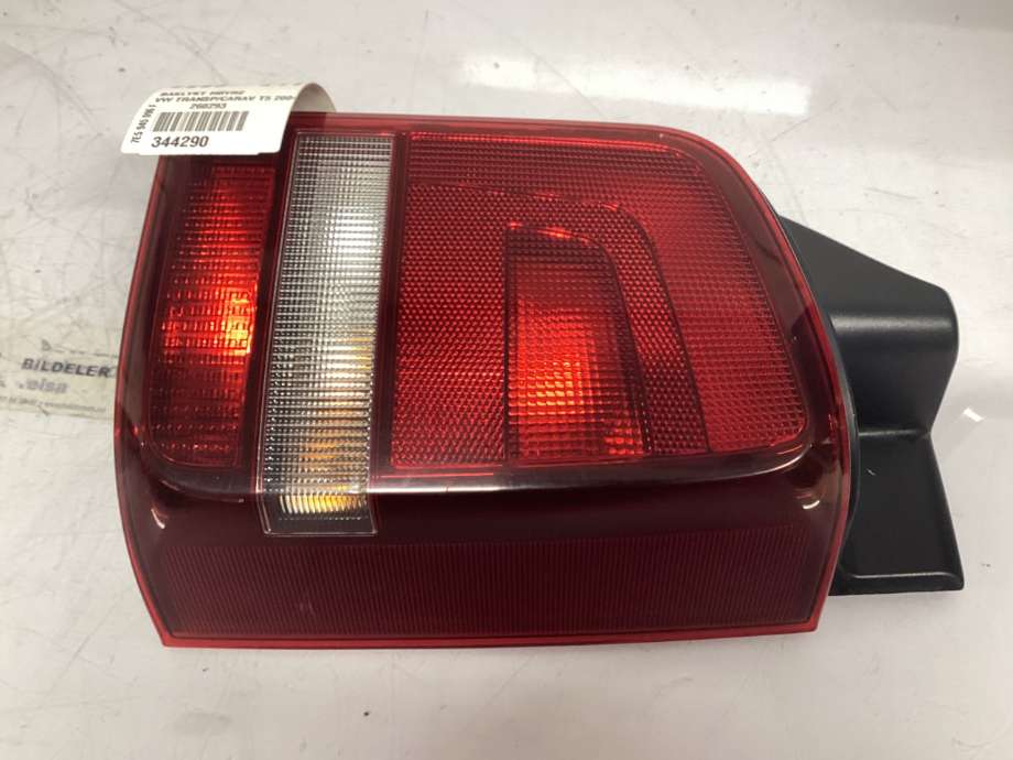 Baklykt høyre til VW Transporter / Caravelle 2009-2015 (Fase 2) (T5) (T5) (VOLKSWAGEN|7E5 945 096 F|)
