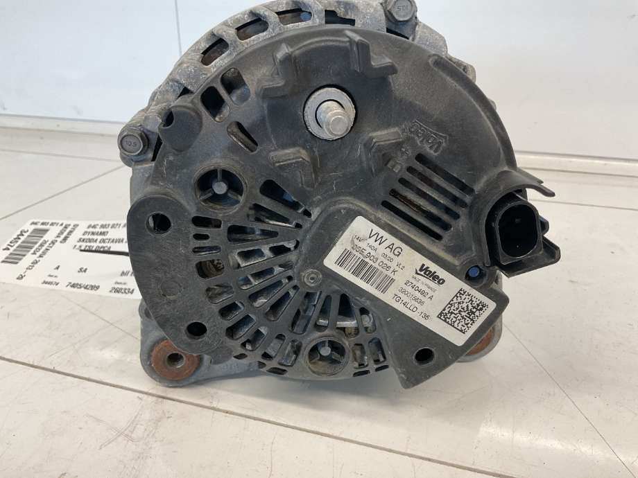 Dynamo til Škoda Octavia 2017-2020 (Type III, Fase 2)  (SKODA|04C 903 021 A|)