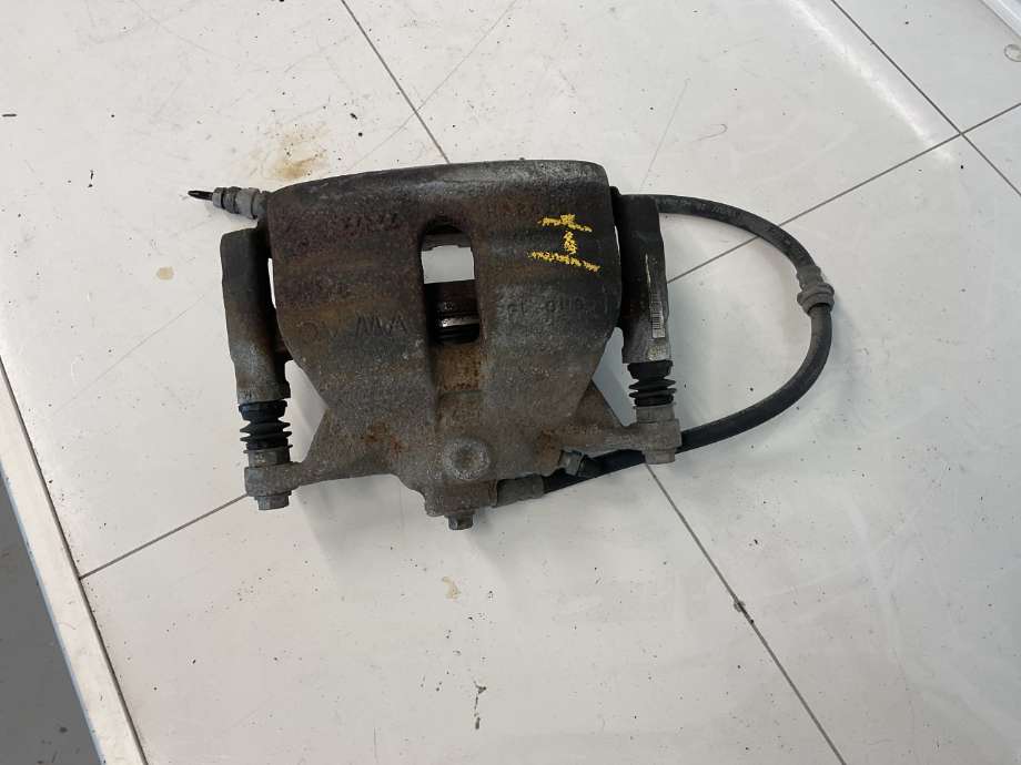 Bremsecaliper høyre foran til Škoda Octavia 2017-2020 (Type III, Fase 2)  (SKODA|8V0 615 124|)