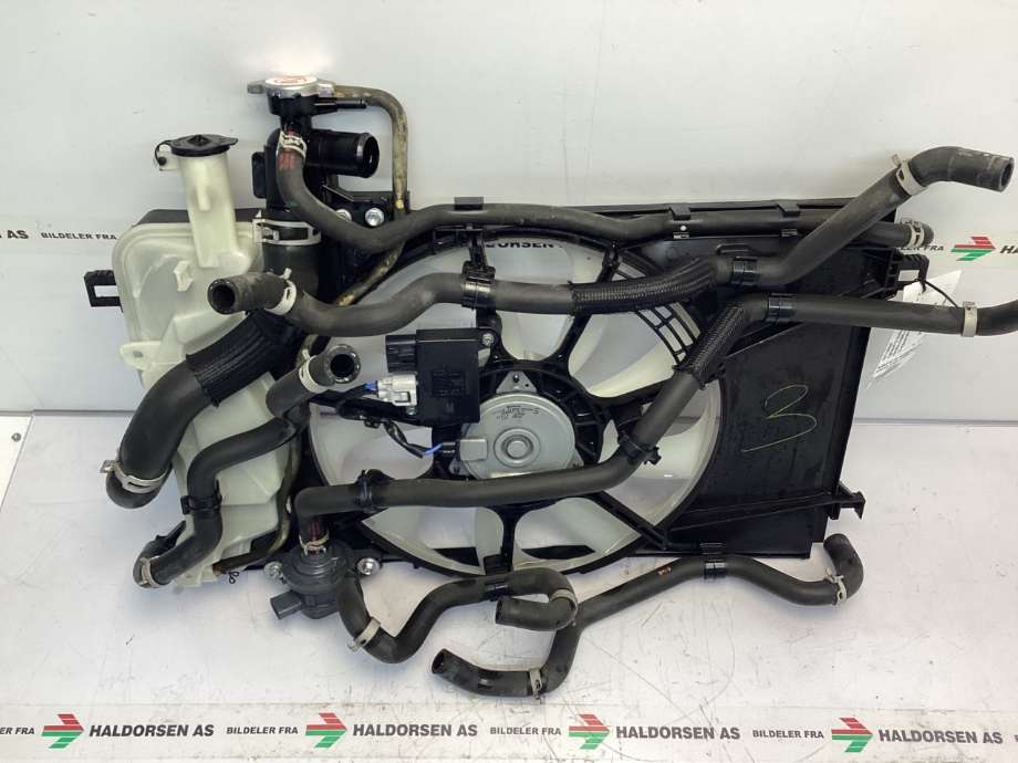Aircondition radiator til Toyota Yaris Cross (SUV) 2021-->>  (TOYOTA|16711K0060|)