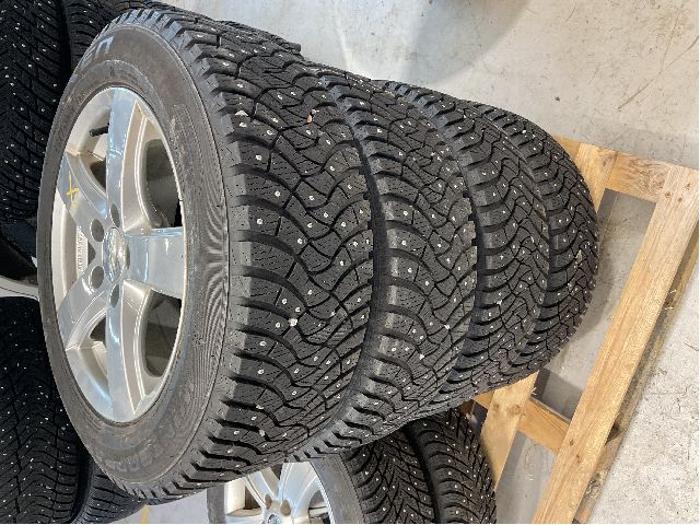 Hjulsett aluminium vinter til Mercedes E-Klasse 2009-2013 (Fase 1) (W212) (W212) (WI01/G4|205/60R16 96T|)