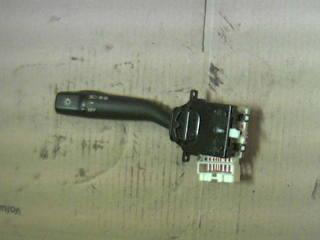 Bryter combi til Toyota Hilux, 2002-2005  (GAMMEL TYPE -06/05|)