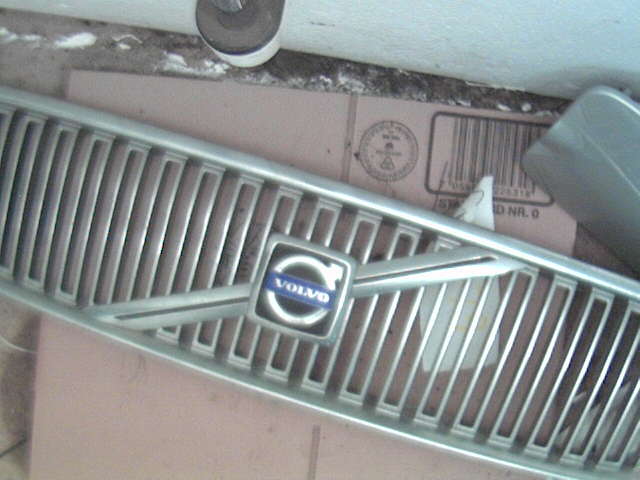 Grill til Volvo V70 2000-2004 (Type II, Fase 1) (VOLVO V70|)