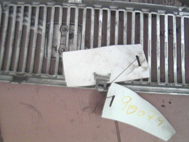 Grill til Volvo V70 2000-2004 (Type II, Fase 1) (VOLVO V70|)