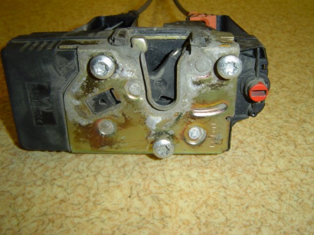 Låsekasse venstre bak til Opel Zafira A 1999-2005  (OPEL ZAFIRA-A|90561157|)