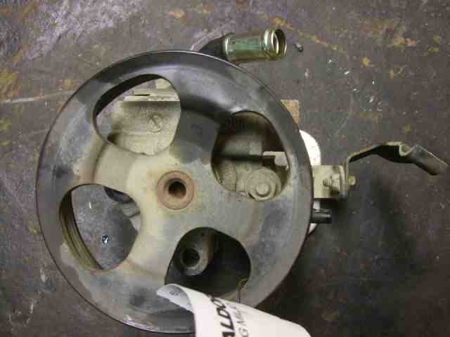 Servo pumpe mekanisk til Toyota Avensis 2000-2003 (Type I, Fase 2)  (TOYOTA AVENSIS|44310-05060|)