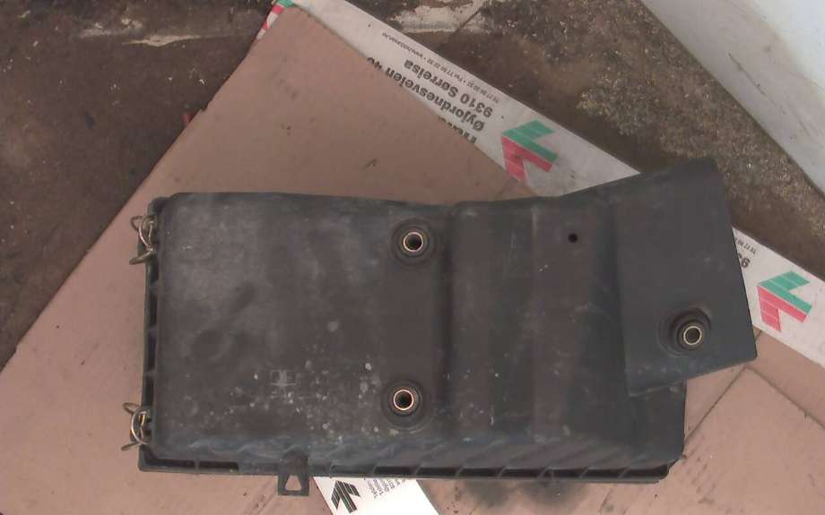 Luftfilterboks til Toyota Avensis 2000-2003 (Type I, Fase 2) (TOYOTA AVENSIS|)