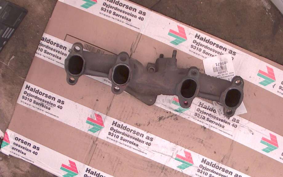 Manifold eksos til Audi A6 1997-2001 (Type II, Fase 1) (C5) (C5) (AUDI A6|)