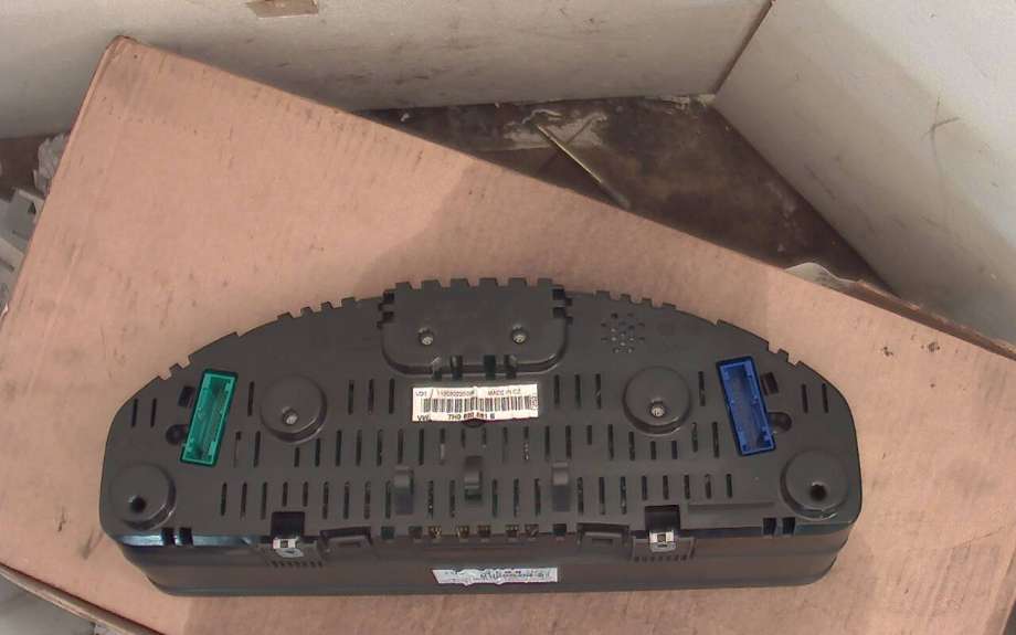 Instrumentpanel til VW Transporter / Caravelle 2003-2009 (Fase 1) (T5) (T5) (VOLKSWAGEN TRANSPORTER TDI 4-M|7H0 920 861 E|)