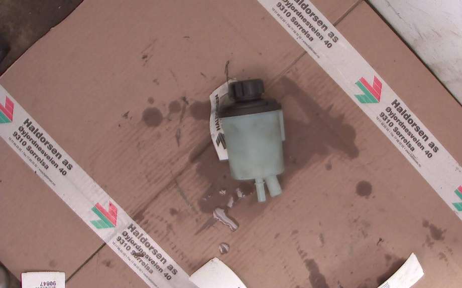 Servo oljebeholder til Volvo V70 2007-2013 (Type III, Fase 1)  (VOLVO V70|31302576|)