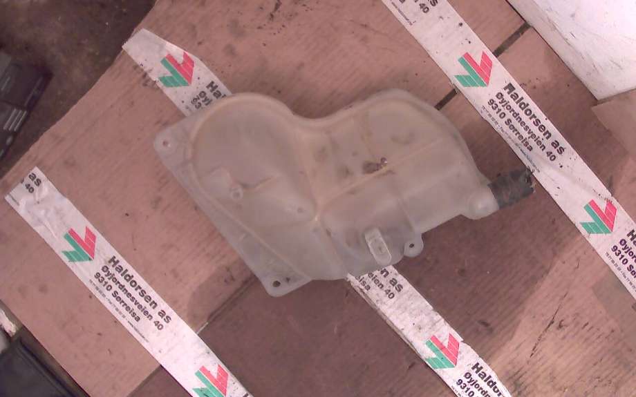 Ekspansjonstank til VW Passat 2001-2005 (B5,3BG) (B5,3BG) (VOLKSWAGEN 2001|)