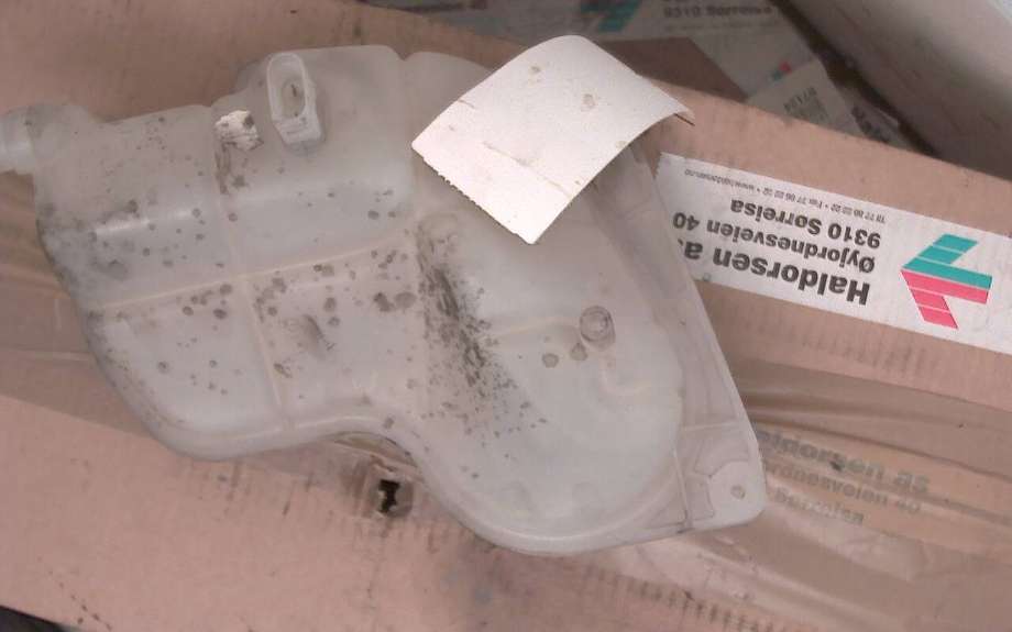 Ekspansjonstank til VW Passat 2001-2005 (B5,3BG) (B5,3BG) (VOLKSWAGEN PASSAT 4MOTION|)