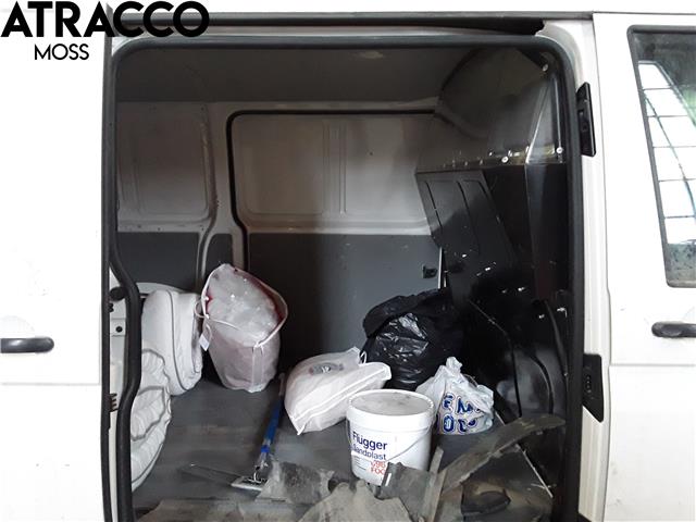 VW Transporter / Caravelle 2009-2015 (Fase 2) (T5) (T5), Motorkode: CAAD, Girkassekode: Manuell