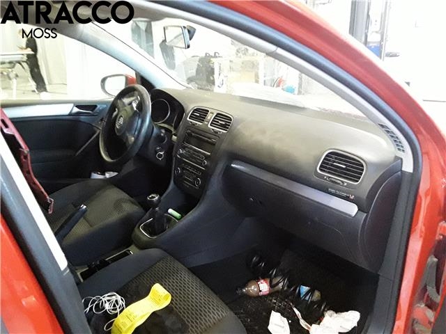 VW Golf VI 2008-2012 , Motorkode: CBZA, Girkassekode: Manuell