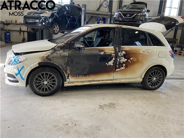 Mercedes B-Klasse 2011-2018 (W246) (W246), Motorkode: EM0004, Girkassekode: Automat