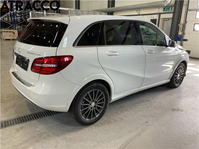 Mercedes B-Klasse 2011-2018 (W246) (W246), Motorkode: EM0004, Girkassekode: Automat
