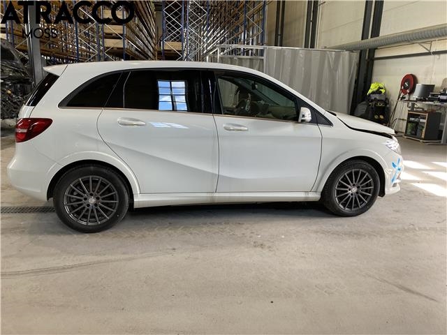 Mercedes B-Klasse 2011-2018 (W246) (W246), Motorkode: EM0004, Girkassekode: Automat