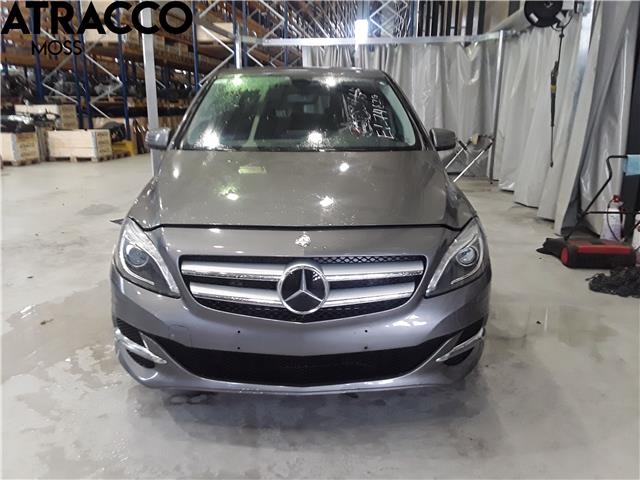 Mercedes B-Klasse 2011-2018 (W246) (W246), Motorkode: EM0004, Girkassekode: Automat