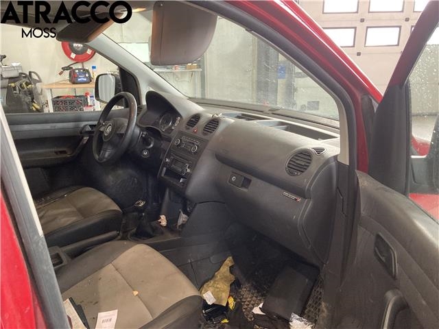 VW Caddy 2010-2015 (Type III, Fase 2) , Motorkode: CFHF, Girkassekode: Manuell