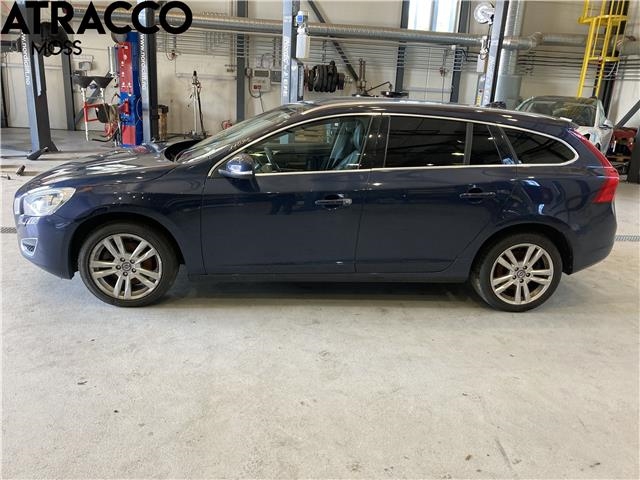 Volvo V60 2010-2013 (Type I, Fase 1) , Motorkode: D5204T2, Girkassekode: Manuell