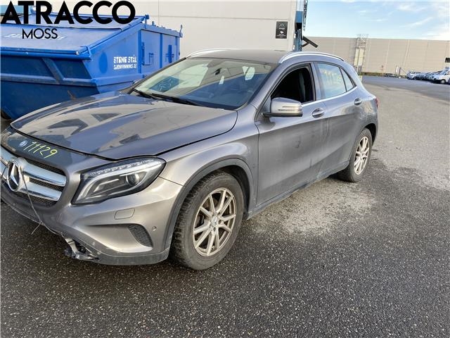 Mercedes GLA 2014-2020 (X156) (X156), Motorkode: M270.910, Girkassekode: Automat
