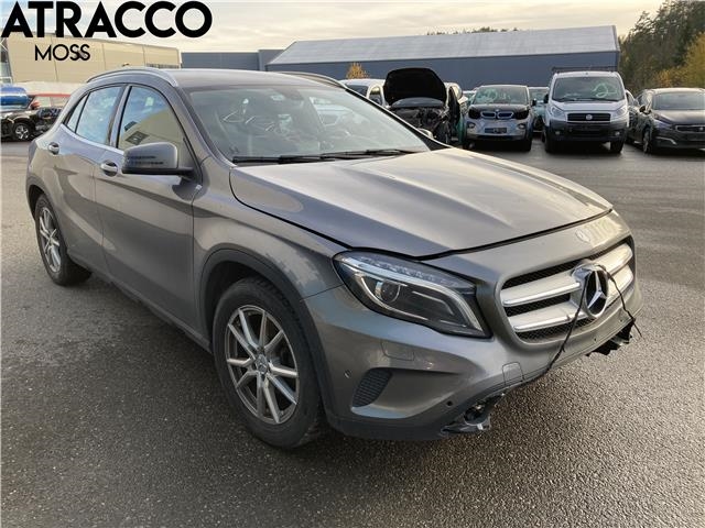 Mercedes GLA 2014-2020 (X156) (X156), Motorkode: M270.910, Girkassekode: Automat