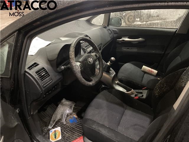 Toyota Auris 2010-2012 (Type I, Fase 2) , Motorkode: 1NR-FE, Girkassekode: Manuell