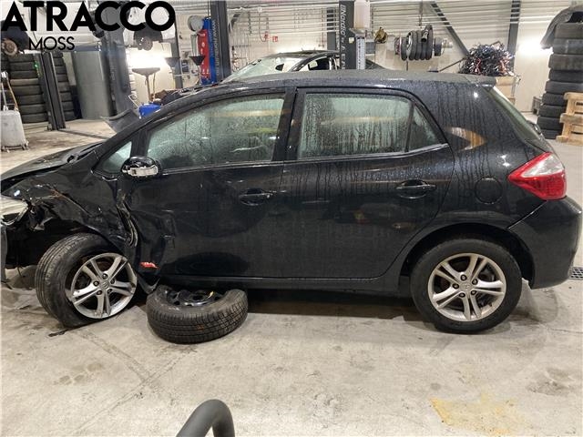 Toyota Auris 2010-2012 (Type I, Fase 2) , Motorkode: 1NR-FE, Girkassekode: Manuell