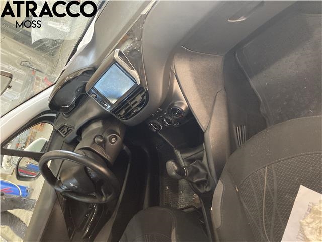 Peugeot 208 2012-2019 (Type I) , Motorkode: 8HR, Girkassekode: Manuell