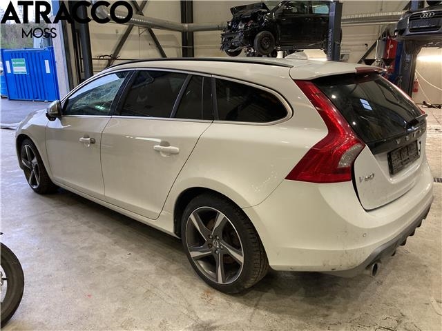 Volvo V60 2010-2013 (Type I, Fase 1) , Motorkode: D4162T, Girkassekode: Automat