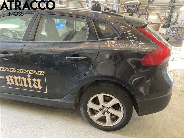 Volvo V40 2012-2019 , Motorkode: D4162T, Girkassekode: Manuell