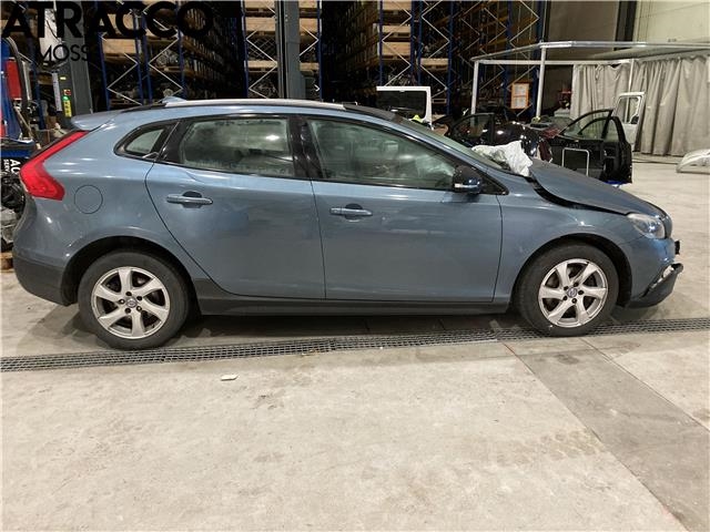 Volvo V40 2012-2019 , Motorkode: D4162T, Girkassekode: Manuell