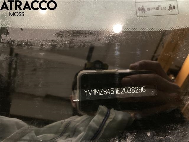 Volvo V40 2012-2019 , Motorkode: D4162T, Girkassekode: Manuell