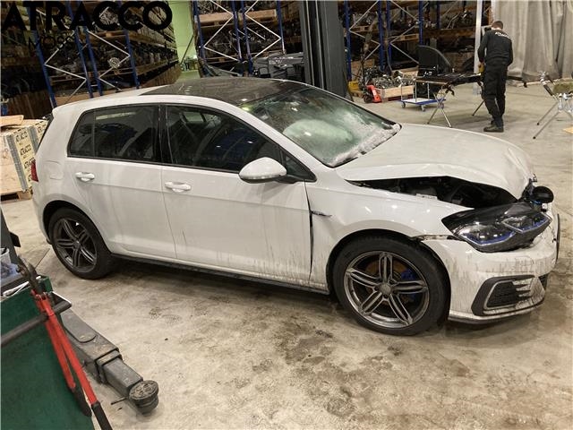 VW Golf VII 2012-2017 (Fase 1) , Motorkode: CUKB, Girkassekode: Automat