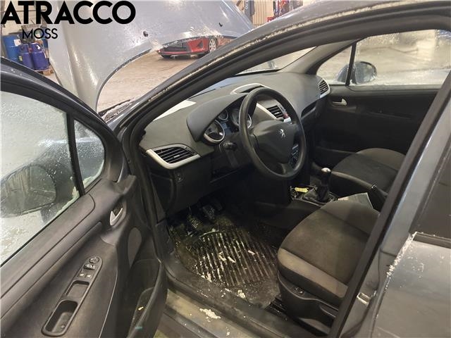 Peugeot 207 2006-2012 , Motorkode: KFU, Girkassekode: Manuell