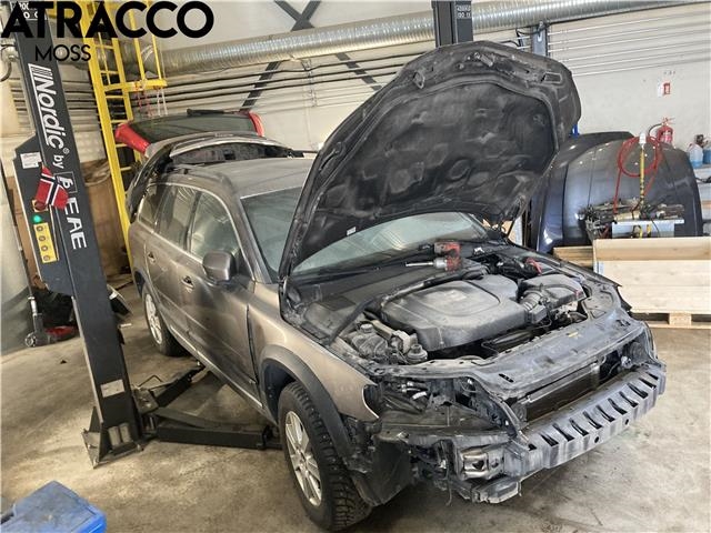 Volvo XC70 2008-2013 (Type II, Fase 1) , Motorkode: D5244T10, Girkassekode: Manuell