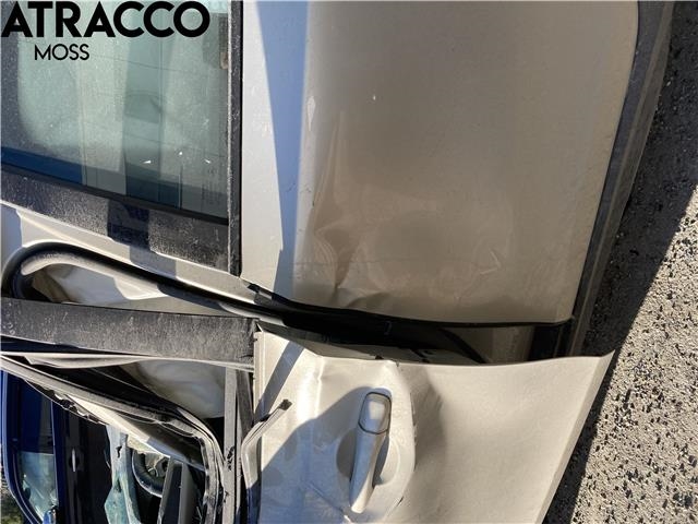 Volvo V40 2012-2019 , Motorkode: D4204T8, Girkassekode: Manuell