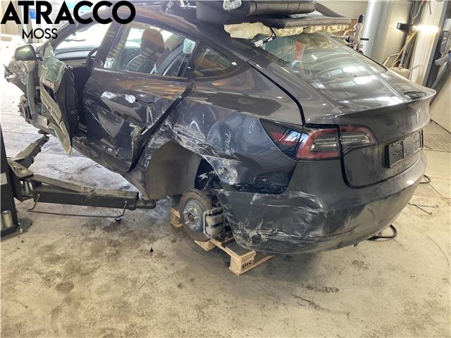 Tesla Model 3 2018-2023 (Fase 1) , Motorkode: 3D1, Girkassekode: Automat
