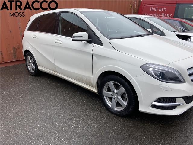 Mercedes B-Klasse 2011-2018 (W246) (W246), Motorkode: EM0004, Girkassekode: Automat
