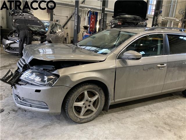 VW Passat 2011-2015 (B7) (B7), Motorkode: CAYC, Girkassekode: Automat
