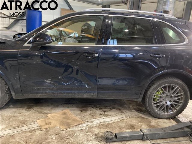 Porsche Cayenne 2010-2017 (92A) (92A), Motorkode: MCG.EA, Girkassekode: Automat