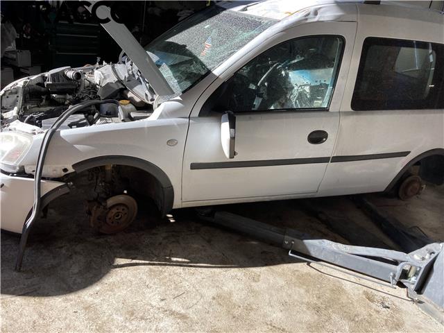Opel Combo C 2002-2011 , Motorkode: Z13DTJ, Girkassekode: Manuell