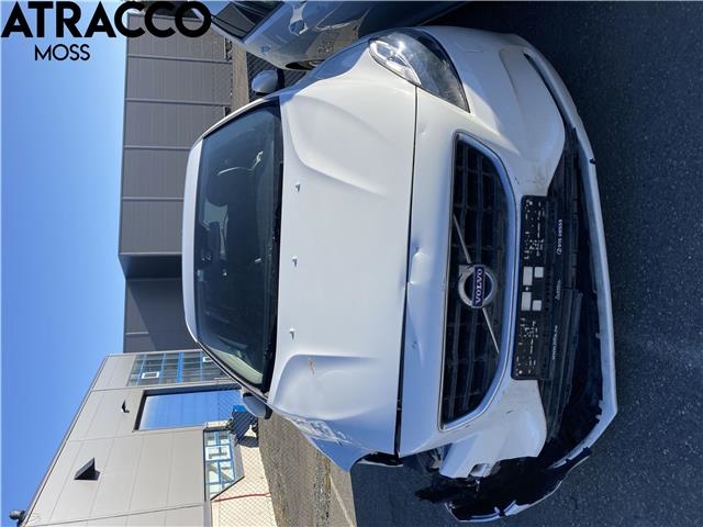 Volvo V40 2012-2019 , Motorkode: D4162T, Girkassekode: Manuell