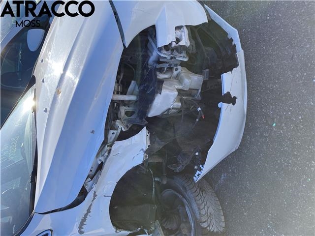 Volvo V40 2012-2019 , Motorkode: D4162T, Girkassekode: Manuell