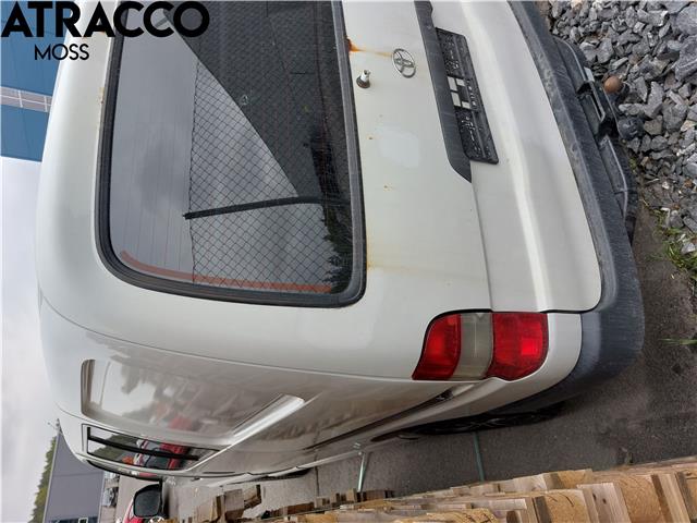 Toyota Hiace 2007-2012 (Fase 3) , Motorkode: 2KD-FTV, Girkassekode: Manuell